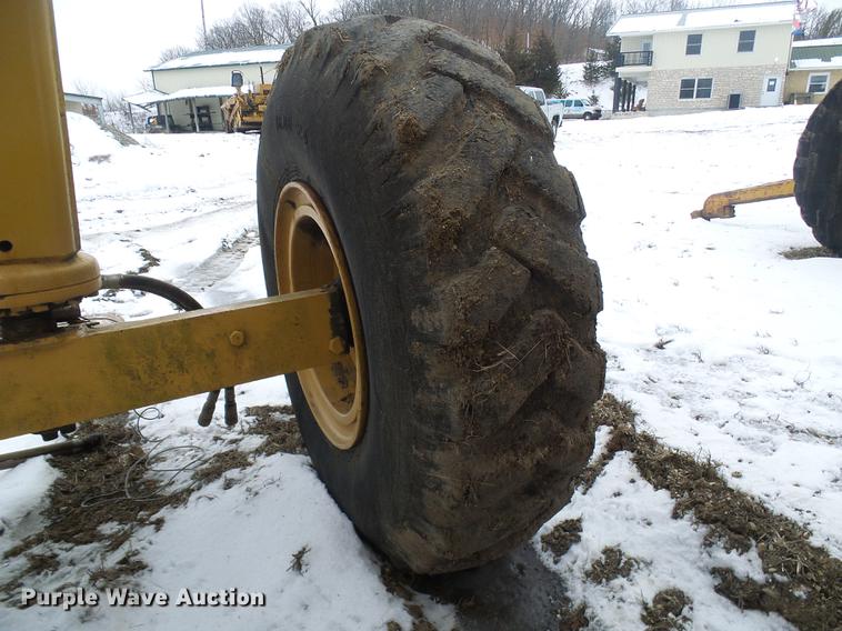 image for item DF7116 Caterpillar 80 scraper