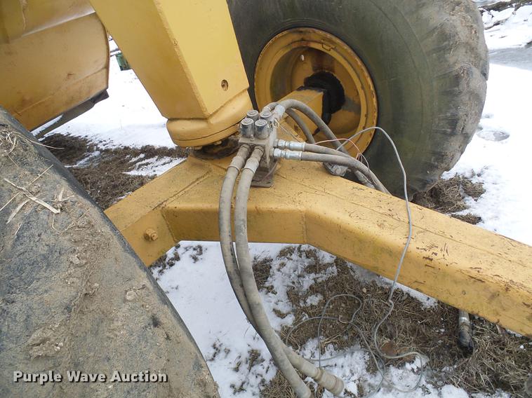 image for item DF7116 Caterpillar 80 scraper