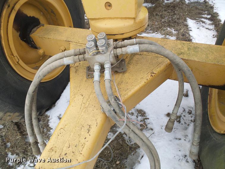 image for item DF7116 Caterpillar 80 scraper