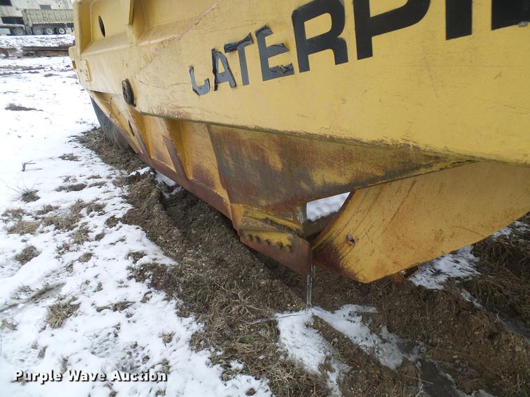 image for item DF7116 Caterpillar 80 scraper