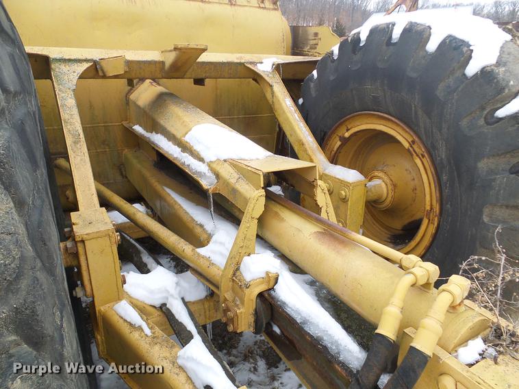 image for item DF7116 Caterpillar 80 scraper