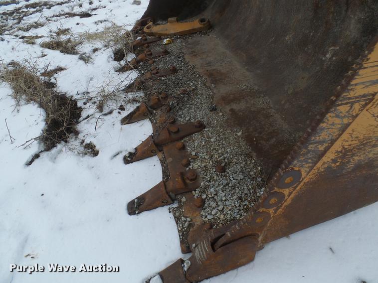 image for item DF7118 Case loader bucket