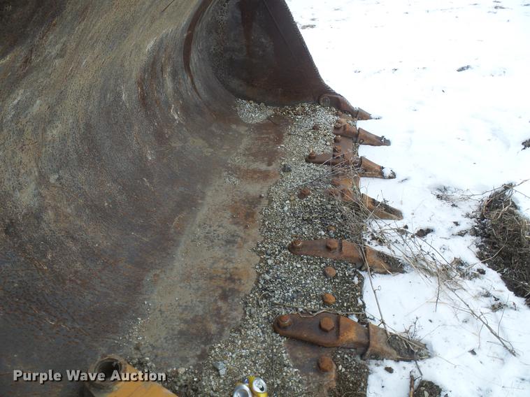 image for item DF7118 Case loader bucket