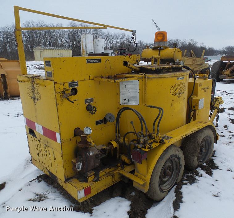 image for item DF7119 1992 Crafco EZ Pour melter applicator