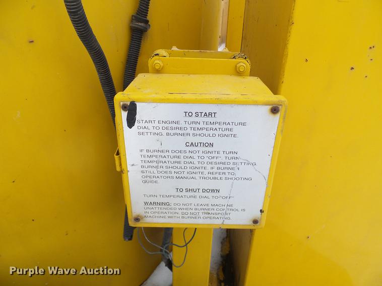 image for item DF7119 1992 Crafco EZ Pour melter applicator