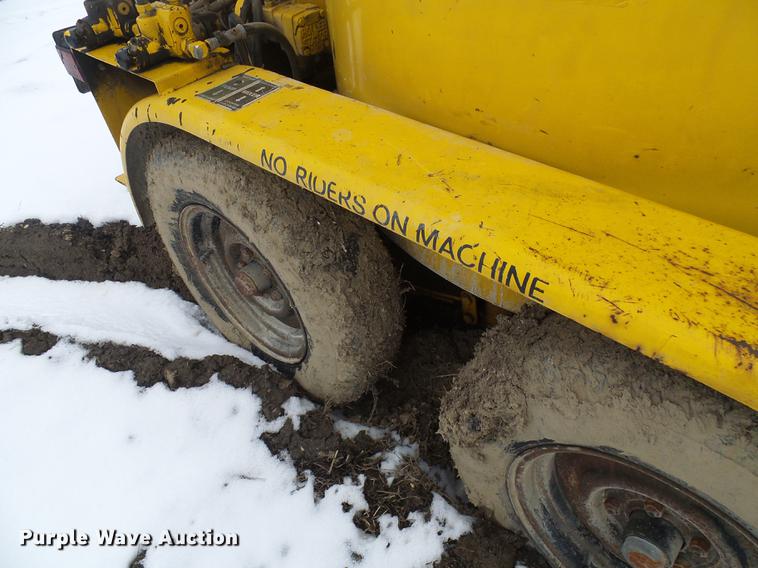 image for item DF7119 1992 Crafco EZ Pour melter applicator