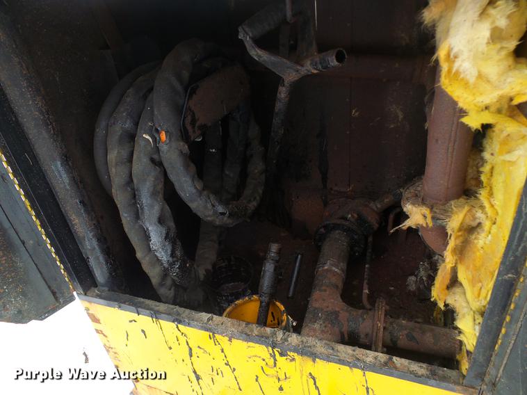 image for item DF7119 1992 Crafco EZ Pour melter applicator