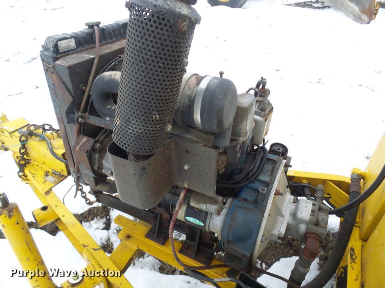 image for item DF7119 1992 Crafco EZ Pour melter applicator