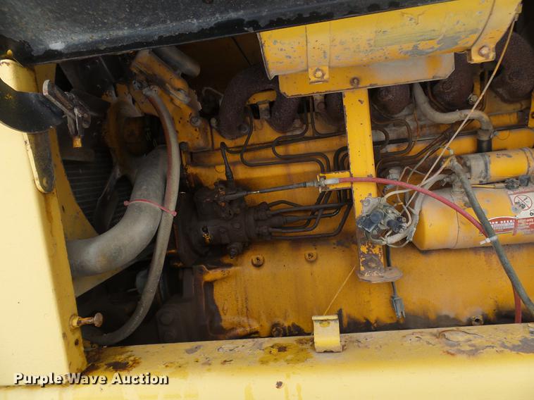 image for item DF7120 1980 John Deere 670A motor grader