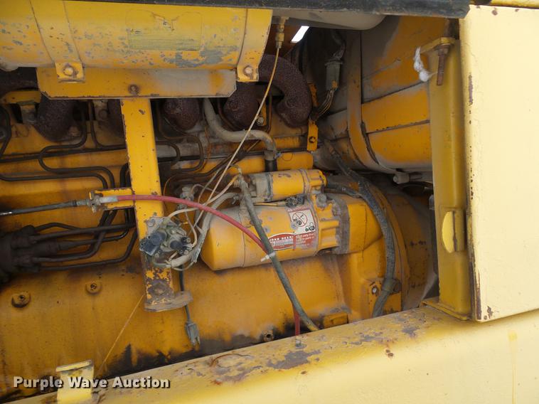 image for item DF7120 1980 John Deere 670A motor grader