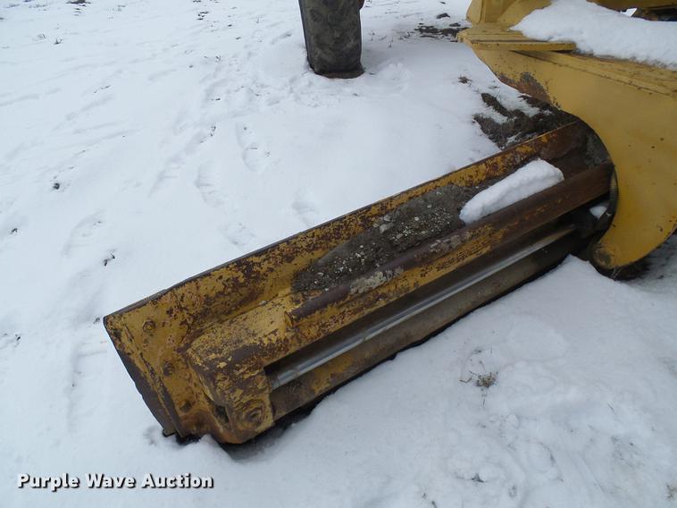 image for item DF7120 1980 John Deere 670A motor grader