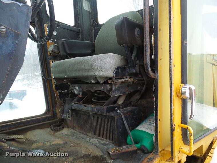 image for item DF7120 1980 John Deere 670A motor grader