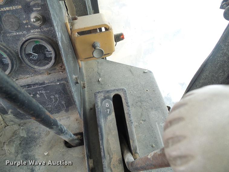 image for item DF7120 1980 John Deere 670A motor grader