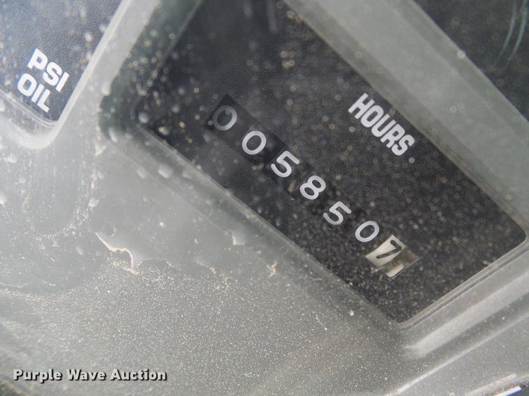 image for item DF7121 1998 International 4700 flatbed truck