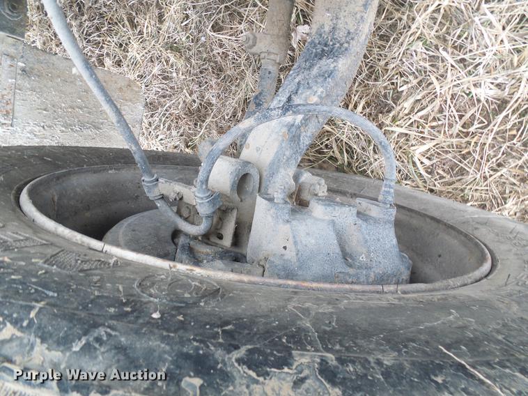 image for item DF7121 1998 International 4700 flatbed truck