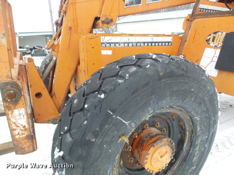 image for item DF7124 Lull 844 telehandler