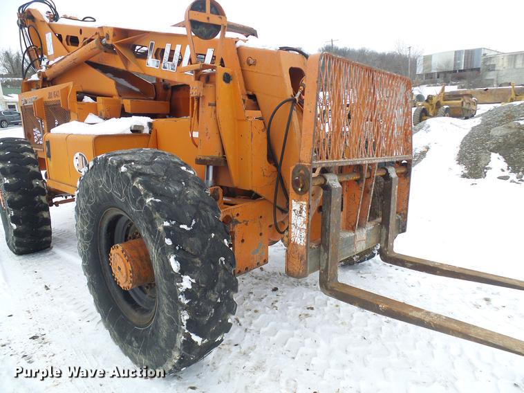 image for item DF7124 Lull 844 telehandler