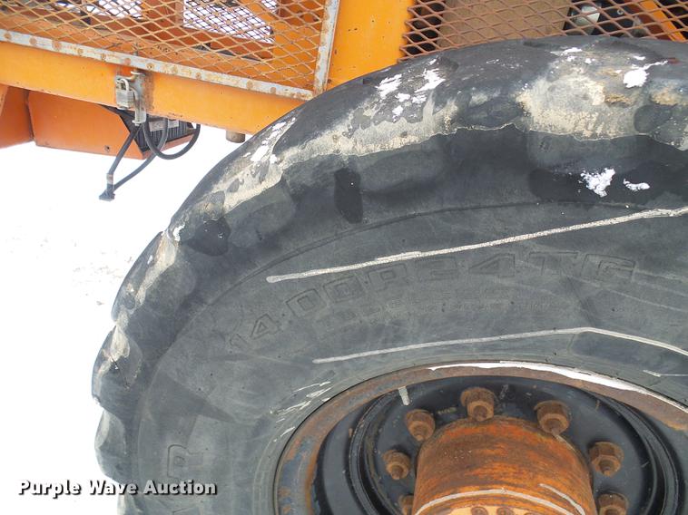 image for item DF7124 Lull 844 telehandler