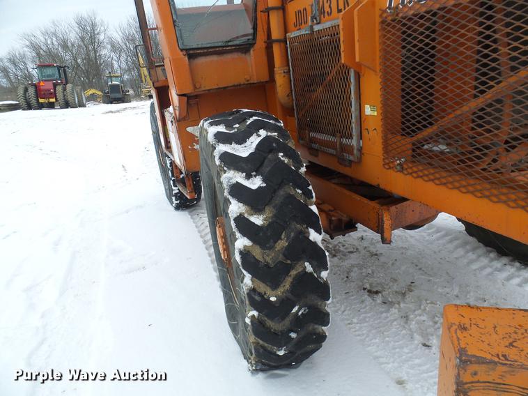 image for item DF7124 Lull 844 telehandler