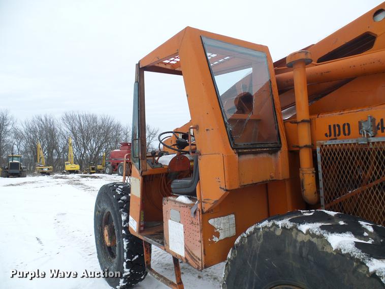 image for item DF7124 Lull 844 telehandler