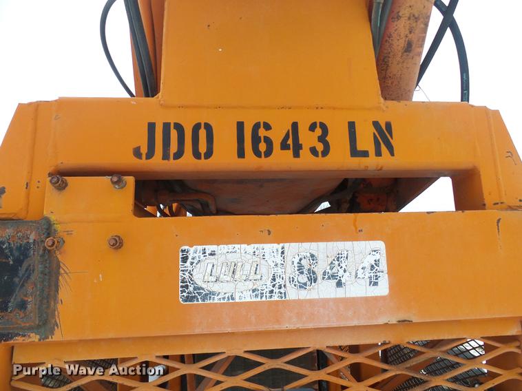 image for item DF7124 Lull 844 telehandler
