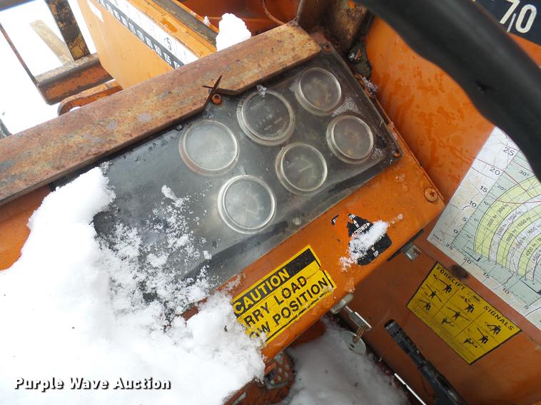 image for item DF7124 Lull 844 telehandler