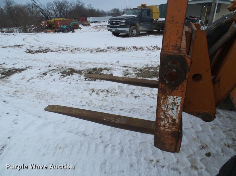 image for item DF7124 Lull 844 telehandler