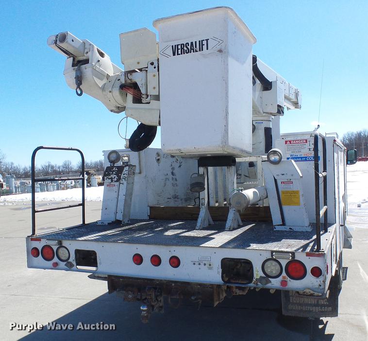 image for item DF7138 2012 Dodge Ram 5500 bucket truck