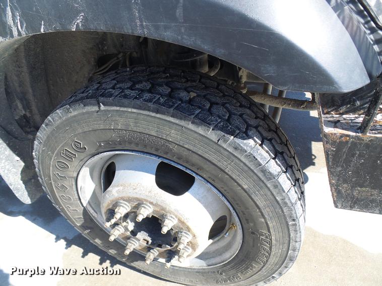 image for item DF7138 2012 Dodge Ram 5500 bucket truck