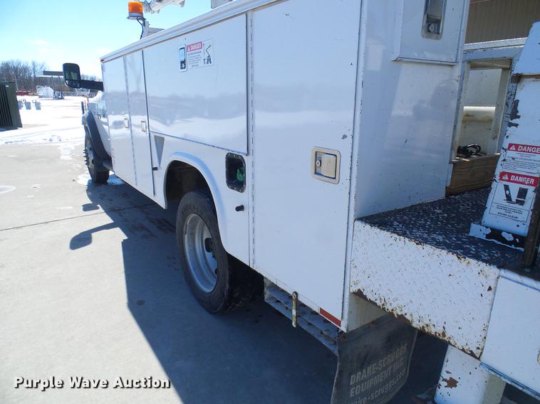 image for item DF7138 2012 Dodge Ram 5500 bucket truck