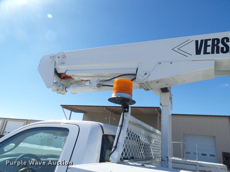 image for item DF7138 2012 Dodge Ram 5500 bucket truck