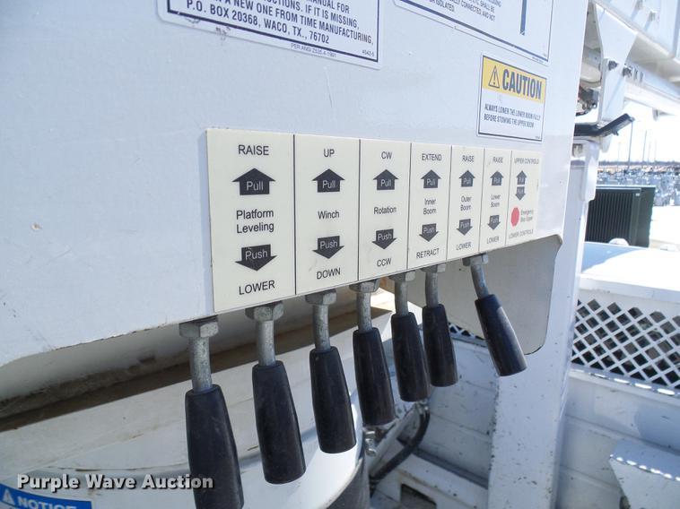 image for item DF7138 2012 Dodge Ram 5500 bucket truck