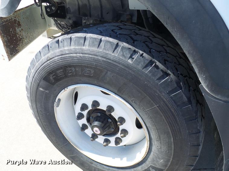 image for item DF7139 2011 International WorkStar 7500 bucket truck