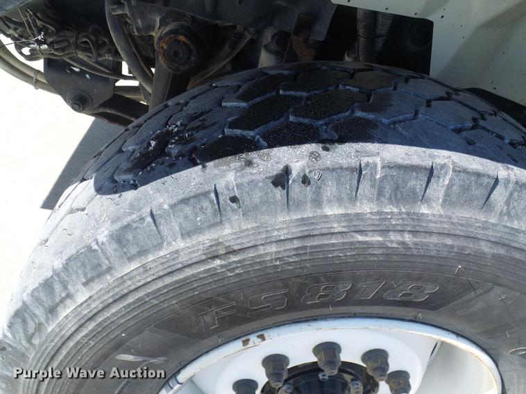 image for item DF7139 2011 International WorkStar 7500 bucket truck