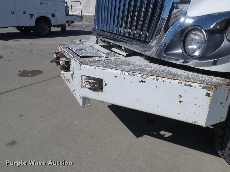 image for item DF7139 2011 International WorkStar 7500 bucket truck