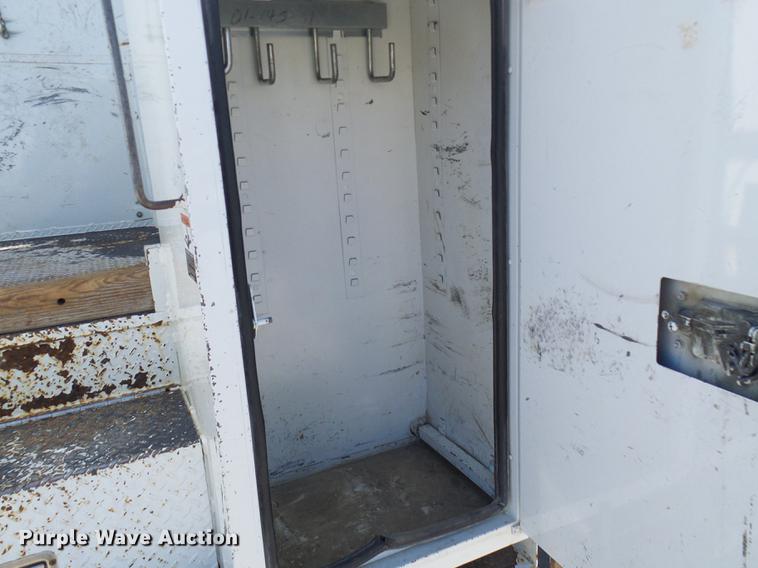 image for item DF7139 2011 International WorkStar 7500 bucket truck