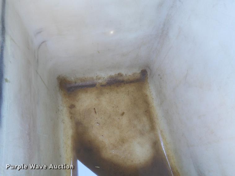 image for item DF7139 2011 International WorkStar 7500 bucket truck