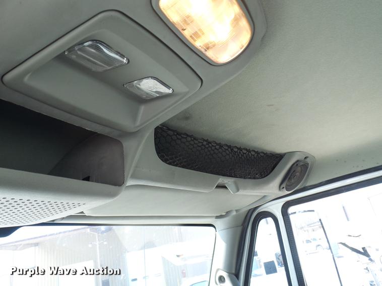 image for item DF7139 2011 International WorkStar 7500 bucket truck