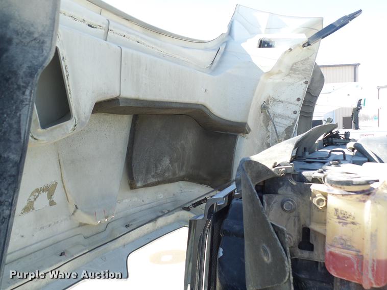 image for item DF7139 2011 International WorkStar 7500 bucket truck