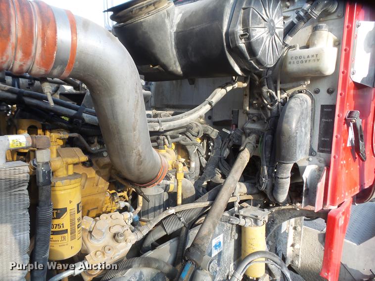 image for item DF7642 2007 Peterbilt 357 ready mix truck