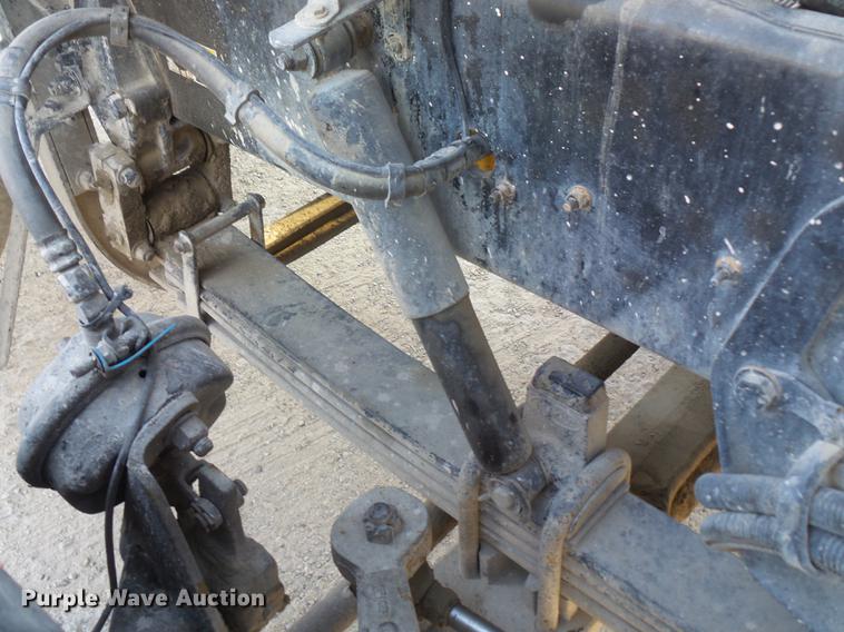 image for item DF7642 2007 Peterbilt 357 ready mix truck