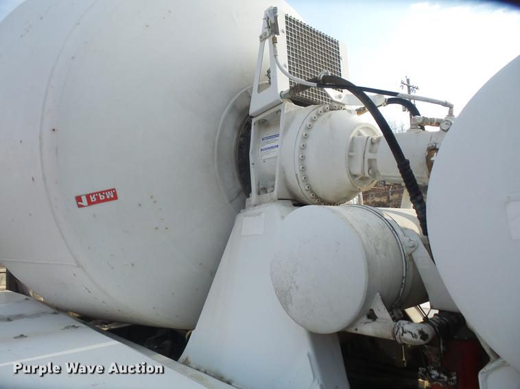 image for item DF7643 2001 Kenworth W900B ready mix truck