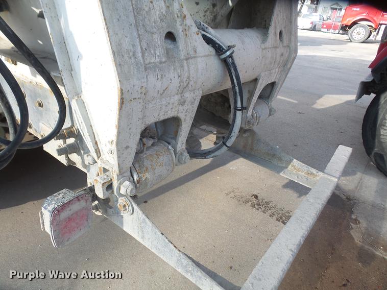 image for item DF7643 2001 Kenworth W900B ready mix truck