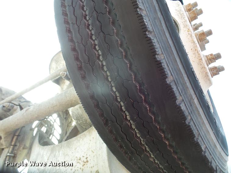 image for item DF7643 2001 Kenworth W900B ready mix truck