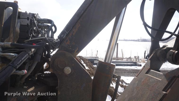 image for item DF7645 1983 International Dresser TD-20E dozer with RWF 400 tile plow