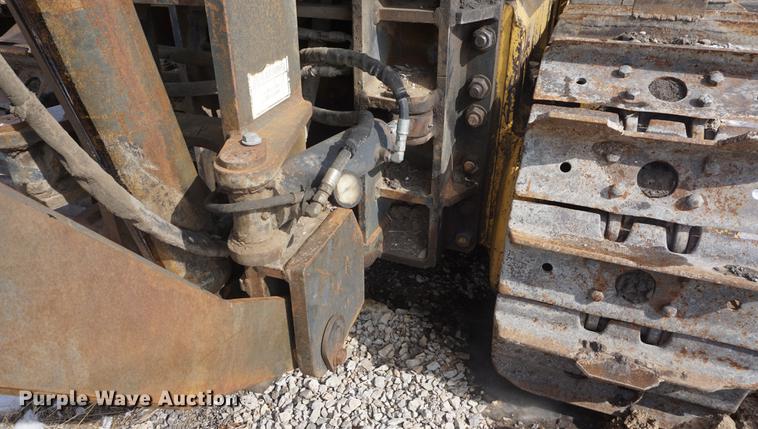 image for item DF7645 1983 International Dresser TD-20E dozer with RWF 400 tile plow