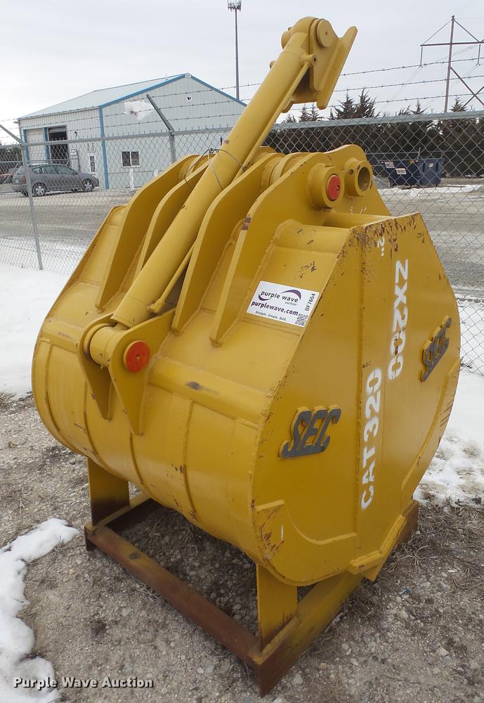 image for item DF7654 SEC clam shell bucket