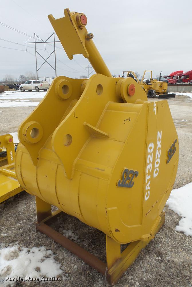 image for item DF7654 SEC clam shell bucket