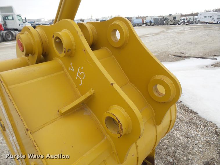 image for item DF7654 SEC clam shell bucket