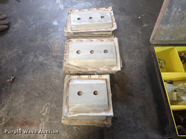 image for item DF8757 Bandit 1850XP wood chipper